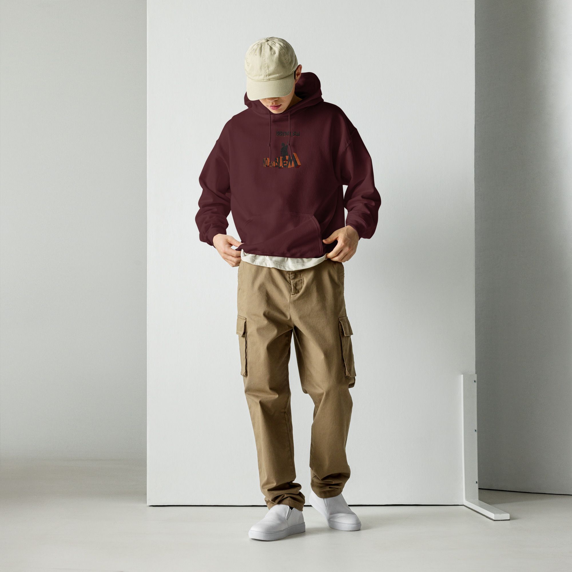 Sudadera bordada con capucha y estampado trasero unisex "No problem" - Imagen 4